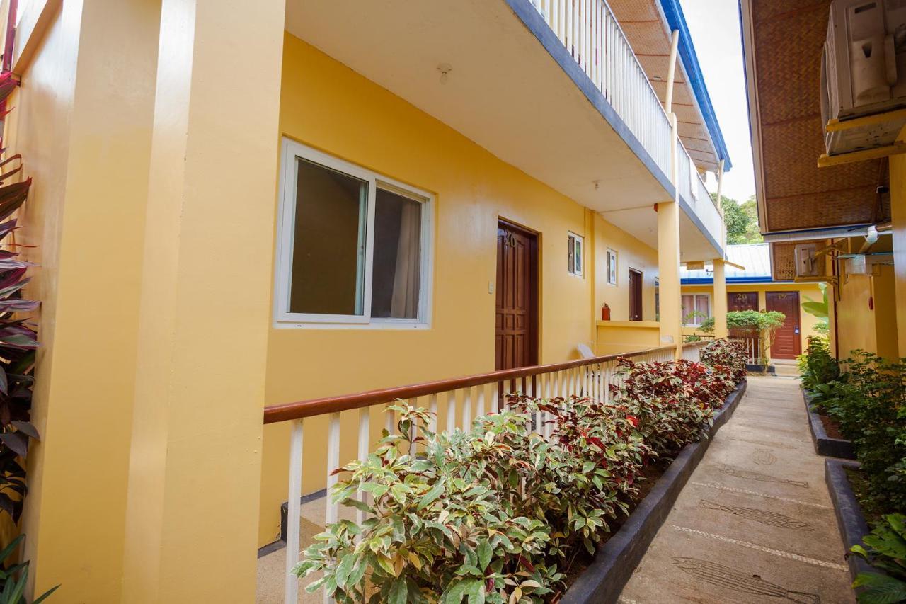 Blue Lagoon Inn & Suites Puerto Princesa Exterior foto